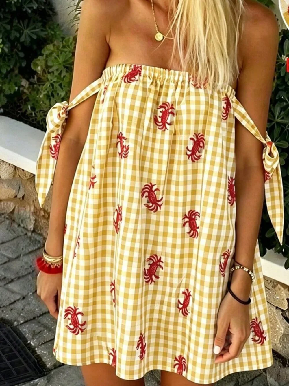 Yellow Elegant Women's Short Plaid Crab Embroidered Strapless A-Line Mini Dress - Picture 3 of 7